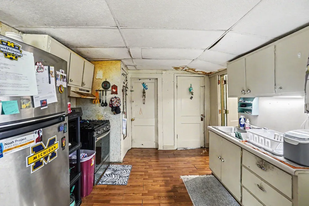 760 Scott Street Muskegon, MI 49442