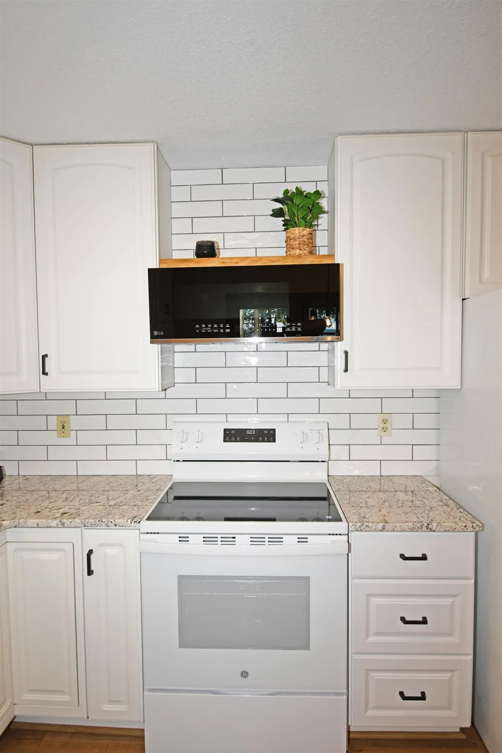 4927 S US-23 Greenbush Township, MI 48738