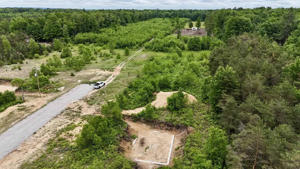 2406 E 32 ROAD Selma Township, MI 49601