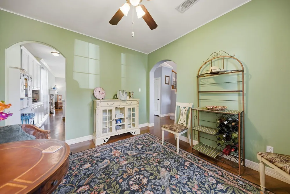 201 W Chatham Street Bellville, TX 77418