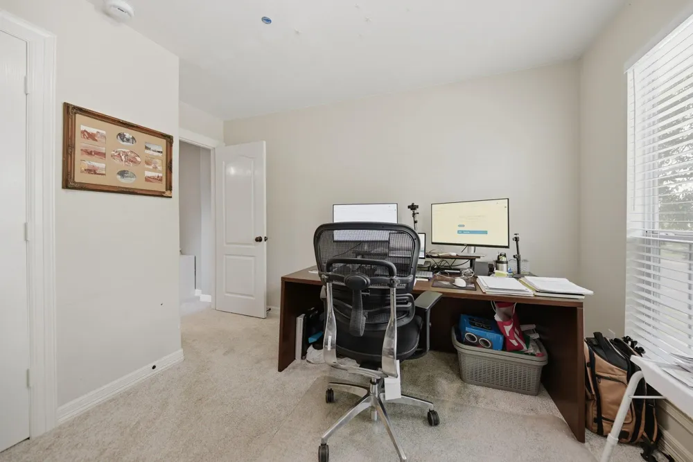 201 W Chatham Street Bellville, TX 77418