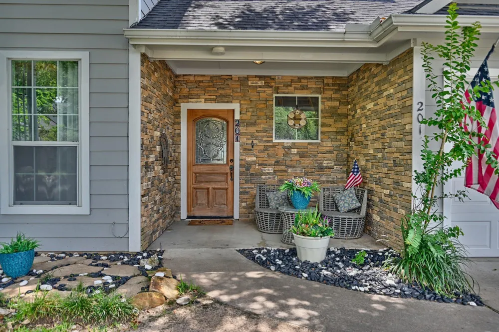 201 W Chatham Street Bellville, TX 77418