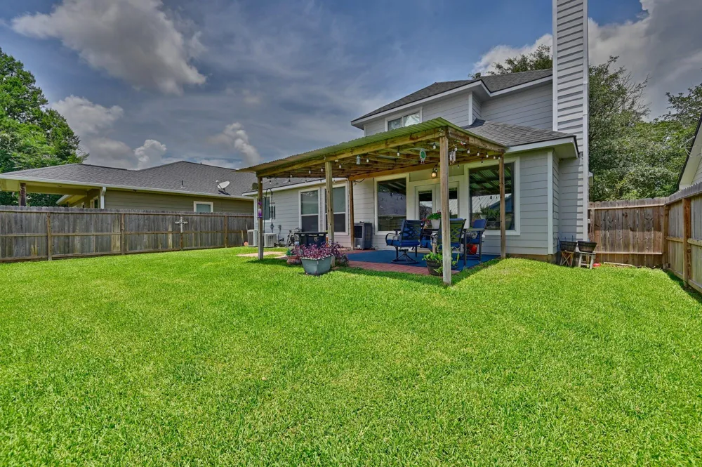 201 W Chatham Street Bellville, TX 77418