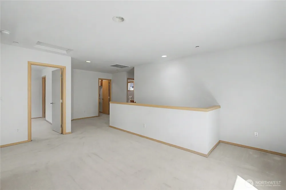 1242 Griggs Street Dupont, WA 98327
