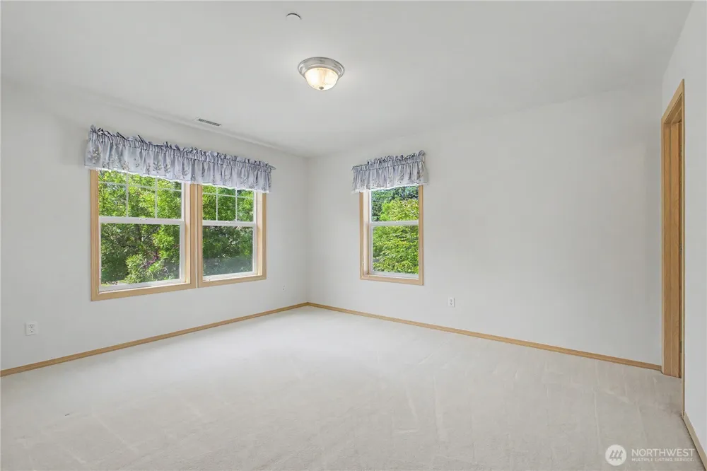 1242 Griggs Street Dupont, WA 98327