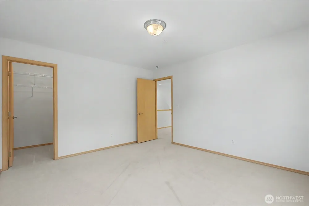 1242 Griggs Street Dupont, WA 98327