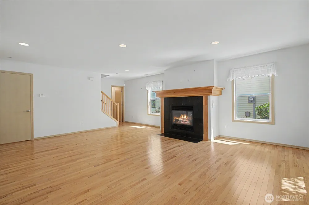 1242 Griggs Street Dupont, WA 98327