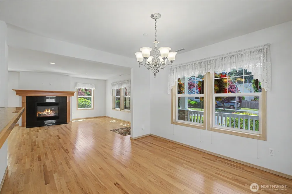 1242 Griggs Street Dupont, WA 98327