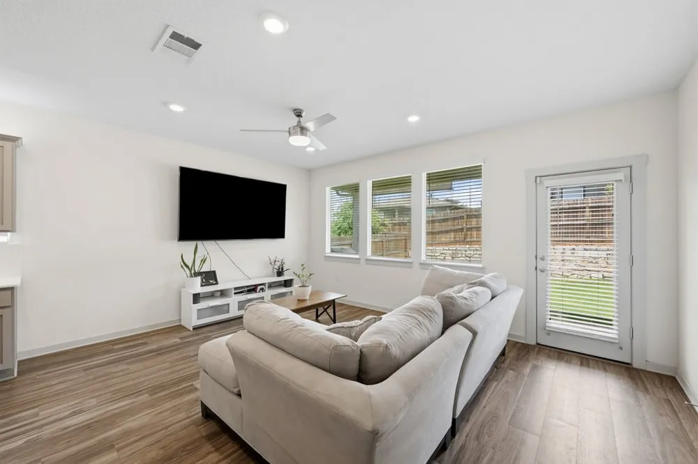 13704 Bavarian Forest Drive Pflugerville, TX 78660