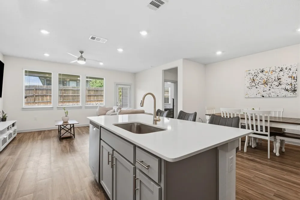 13704 Bavarian Forest Drive Pflugerville, TX 78660