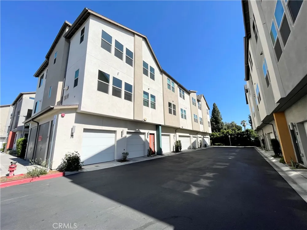 240 Strike Drive Covina, CA 91722