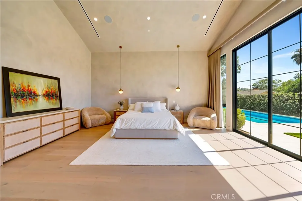 5507 Vanalden Tarzana, CA 91356