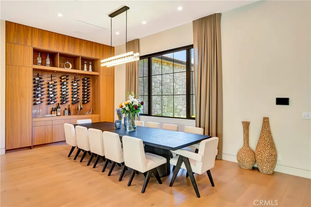 5507 Vanalden Tarzana, CA 91356