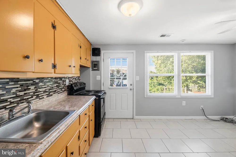 1309 MANTLE STREET Baltimore, MD 21234