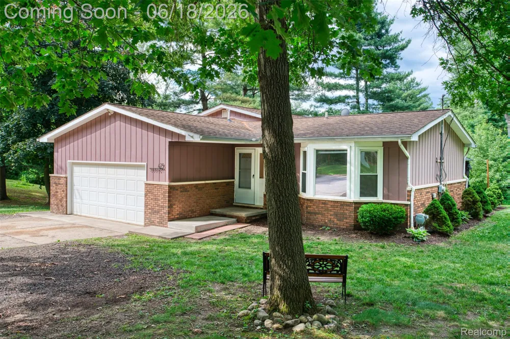 423 Sunset White Lake Charter Township, MI 48383