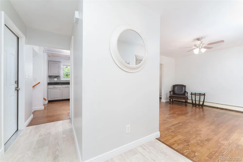 423 Sunset White Lake Charter Township, MI 48383