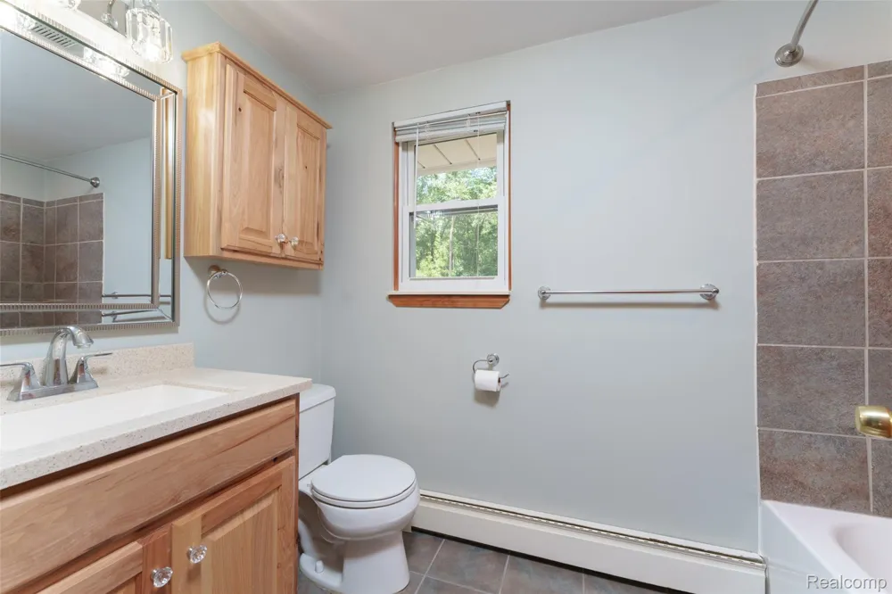 423 Sunset White Lake Charter Township, MI 48383