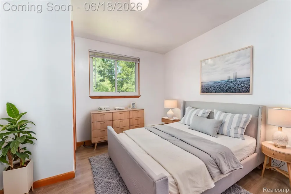 423 Sunset White Lake Charter Township, MI 48383