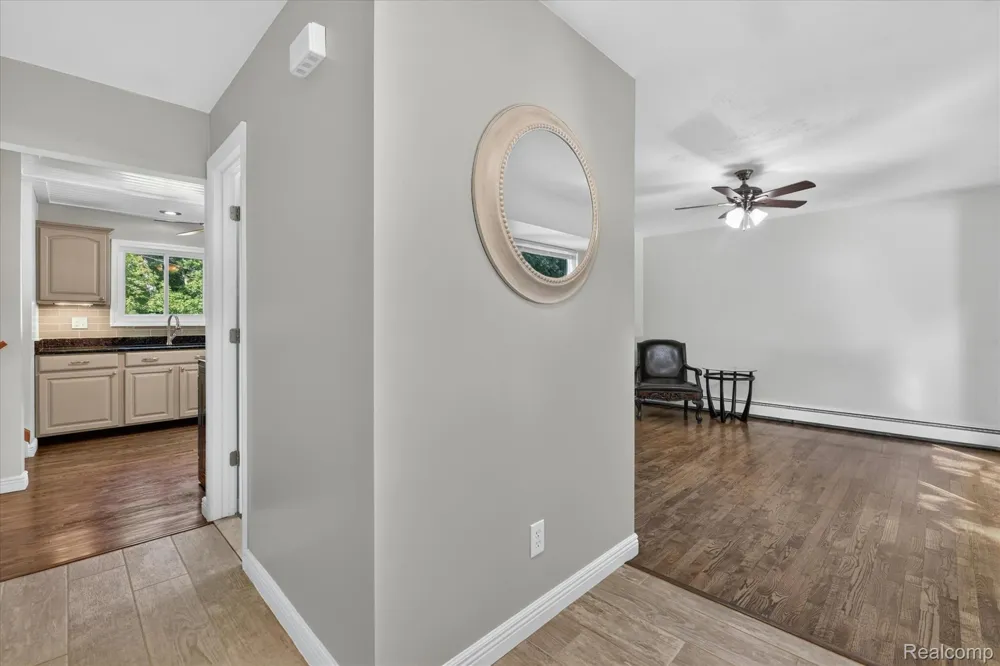 423 Sunset White Lake Charter Township, MI 48383