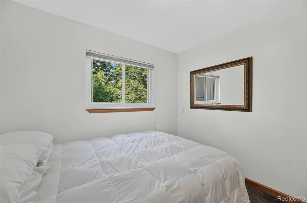 423 Sunset White Lake Charter Township, MI 48383