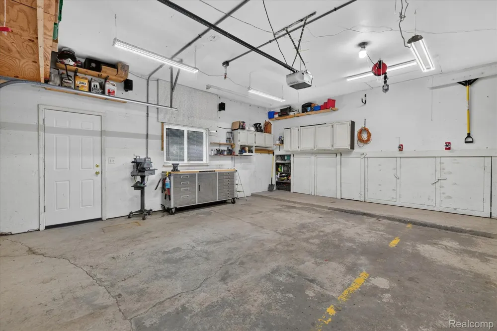423 Sunset White Lake Charter Township, MI 48383