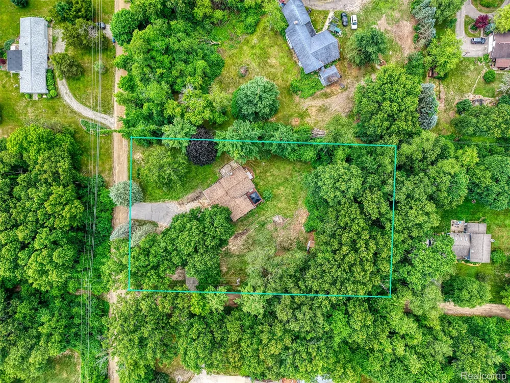 423 Sunset White Lake Charter Township, MI 48383