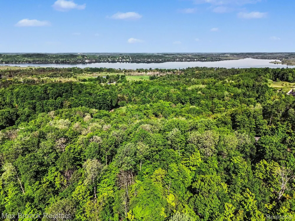 125 Legend Trail Custer Township, MI 49615