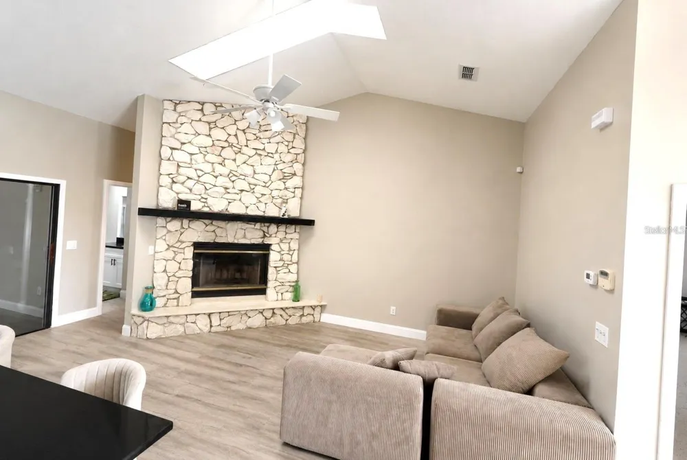 10 FALLS PLACE Palm Coast, FL 32137