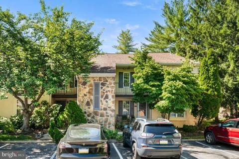 242 VALLEY STREAM LANE