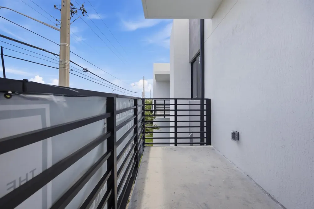 1546 NW 1st Avenue Pompano Beach, FL 33060