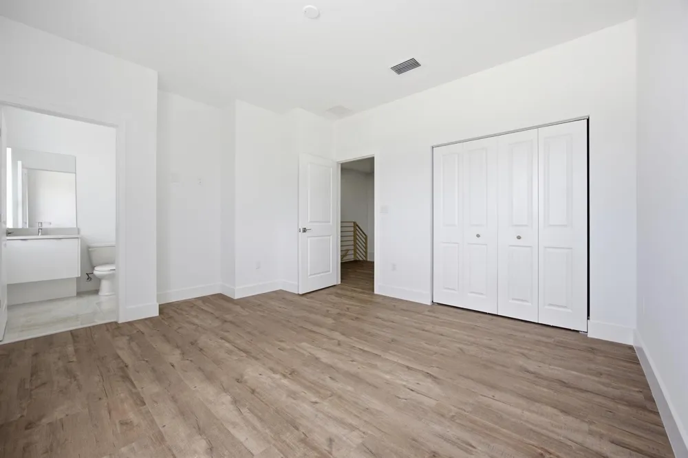 1546 NW 1st Avenue Pompano Beach, FL 33060