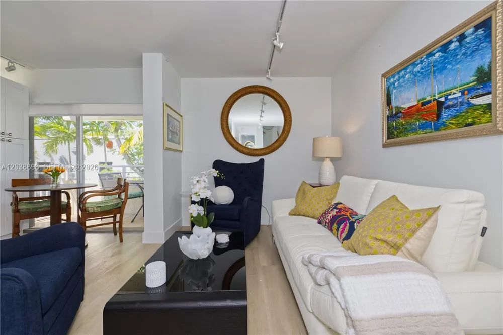 5838 SW 74th Ter #317 South Miami, FL 33143