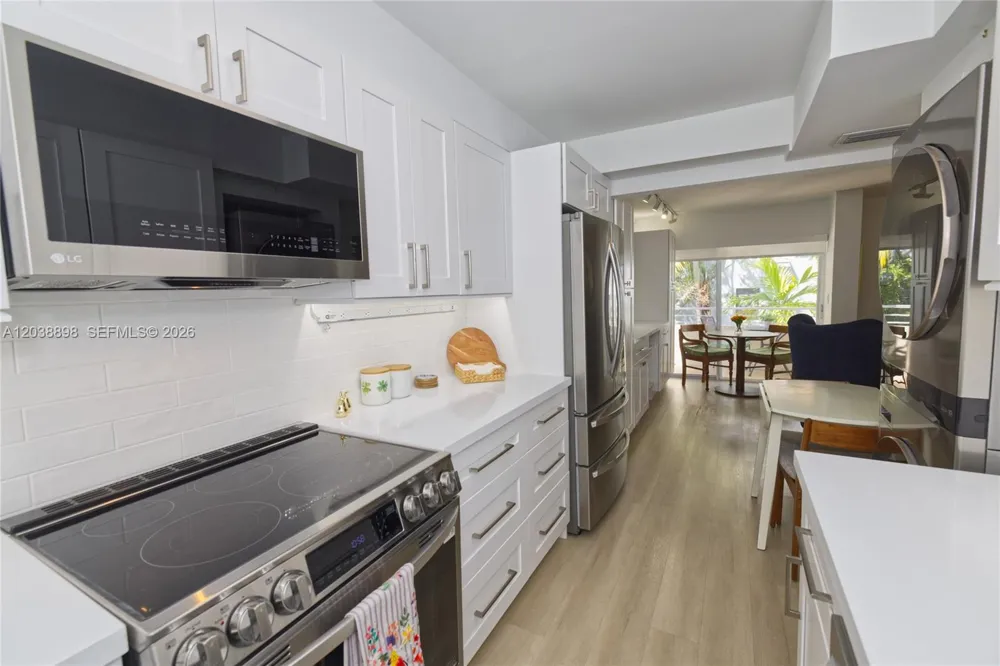 5838 SW 74th Ter #317 South Miami, FL 33143