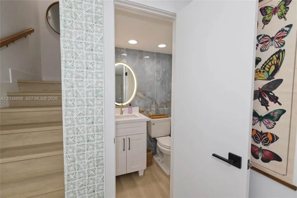 5838 SW 74th Ter #317 South Miami, FL 33143