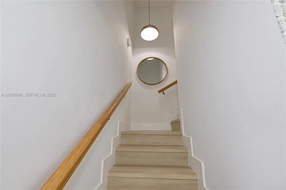 5838 SW 74th Ter #317 South Miami, FL 33143