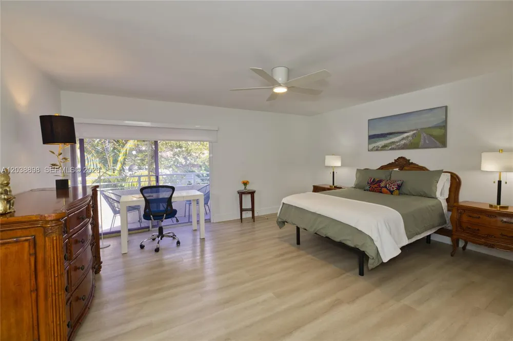 5838 SW 74th Ter #317 South Miami, FL 33143