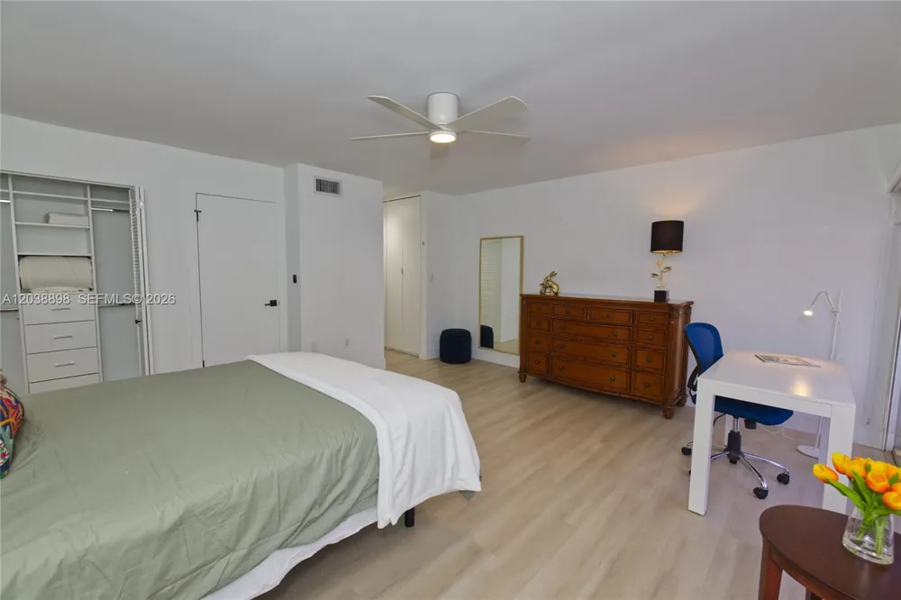5838 SW 74th Ter #317 South Miami, FL 33143