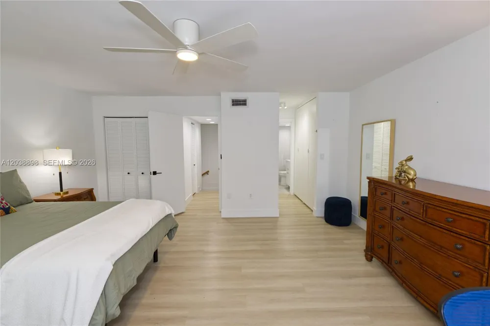 5838 SW 74th Ter #317 South Miami, FL 33143