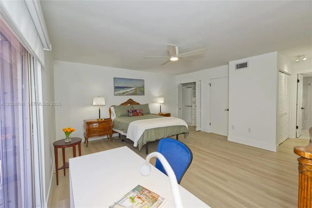 5838 SW 74th Ter #317 South Miami, FL 33143