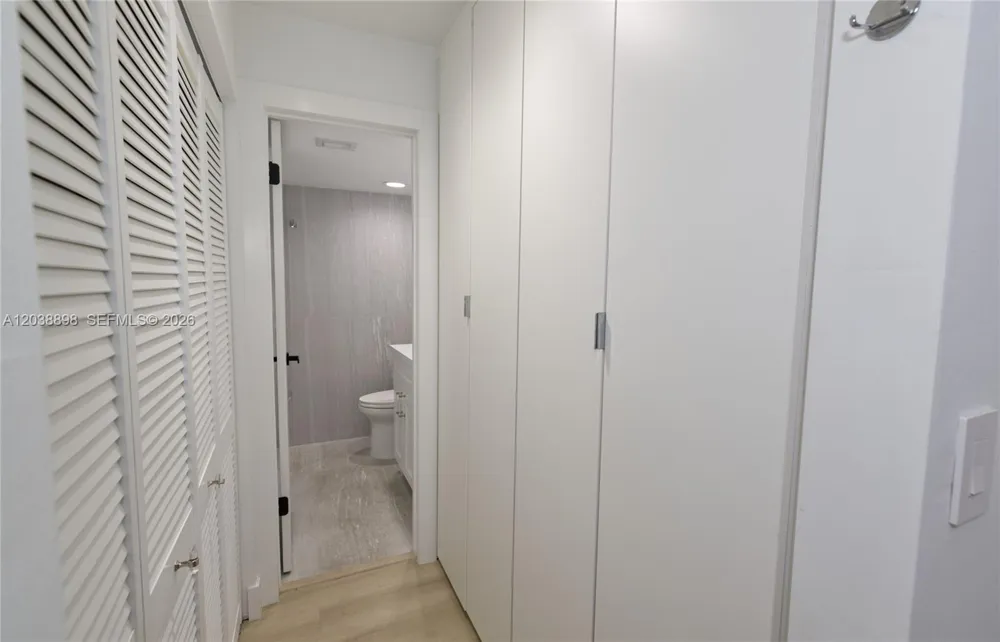 5838 SW 74th Ter #317 South Miami, FL 33143