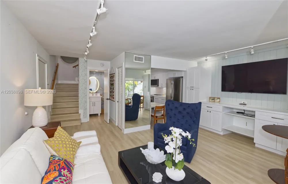 5838 SW 74th Ter #317 South Miami, FL 33143