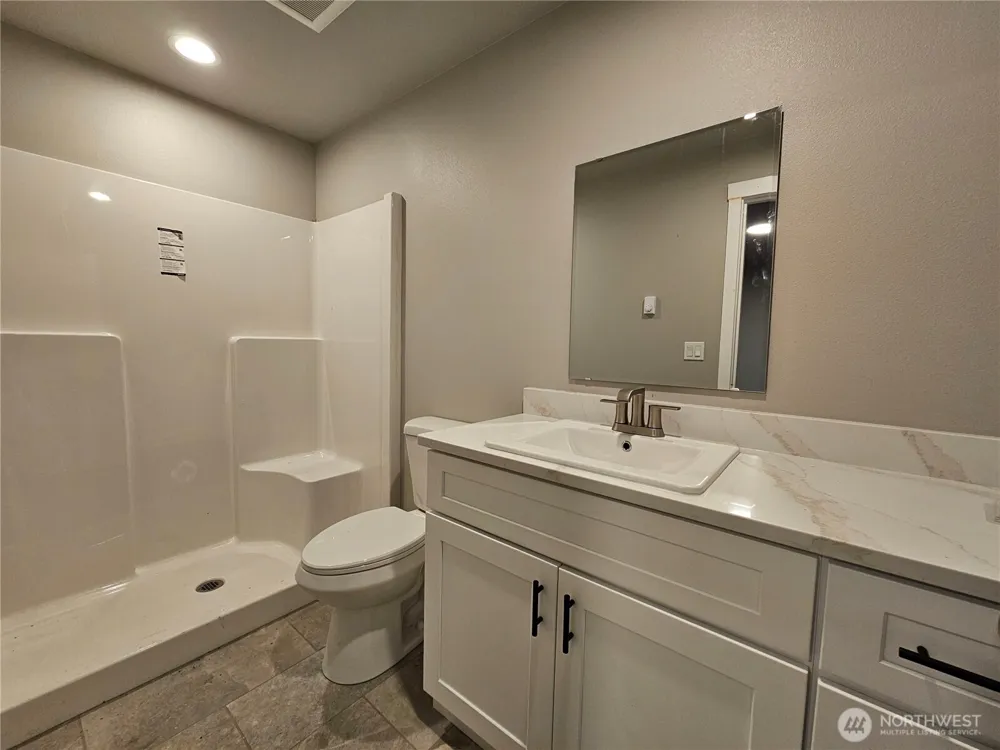 17 Pebble Creek Court Elma, WA 98541