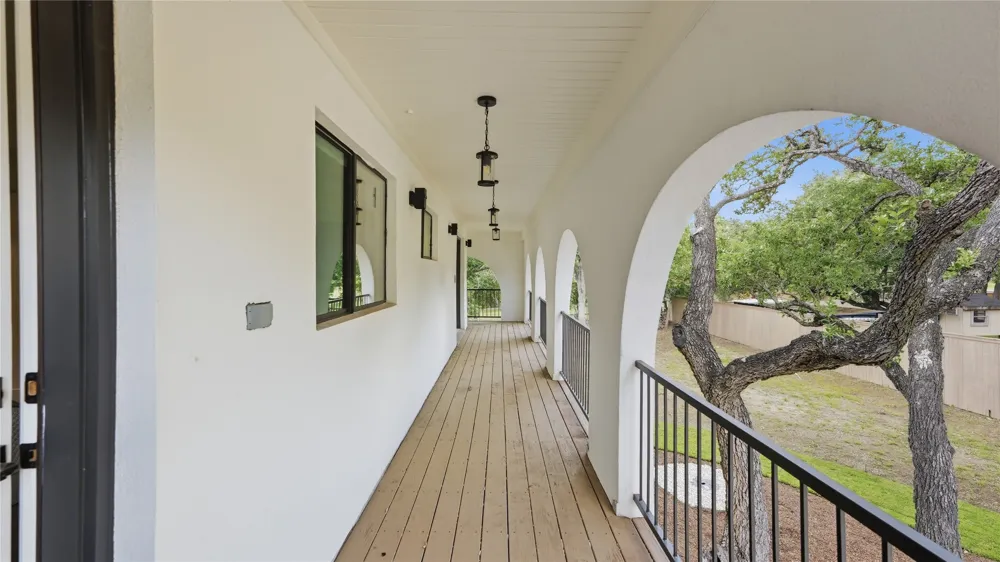 8711 Deer Leap Boerne, TX 78015