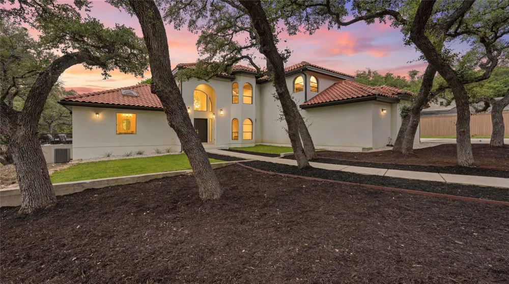 8711 Deer Leap Boerne, TX 78015