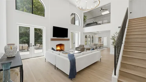 8711 Deer Leap