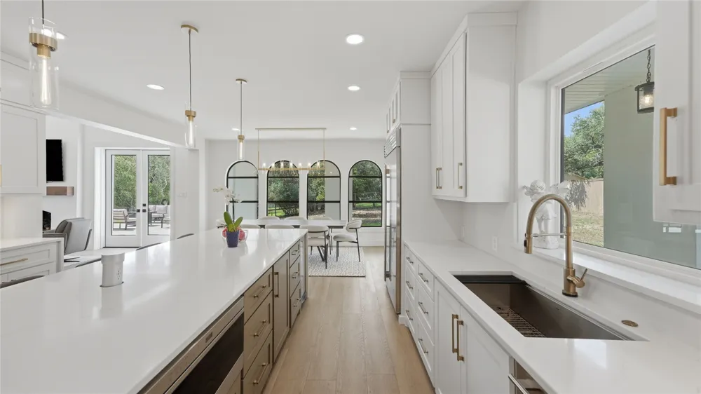 8711 Deer Leap Boerne, TX 78015