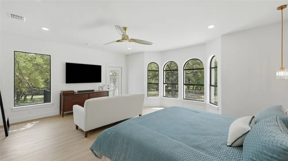 8711 Deer Leap Boerne, TX 78015