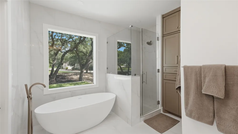 8711 Deer Leap Boerne, TX 78015