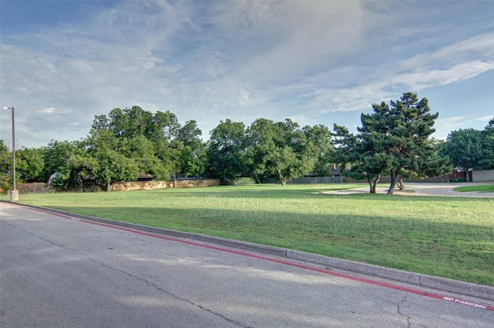 1250 Santa Fe Drive Weatherford, TX 76086