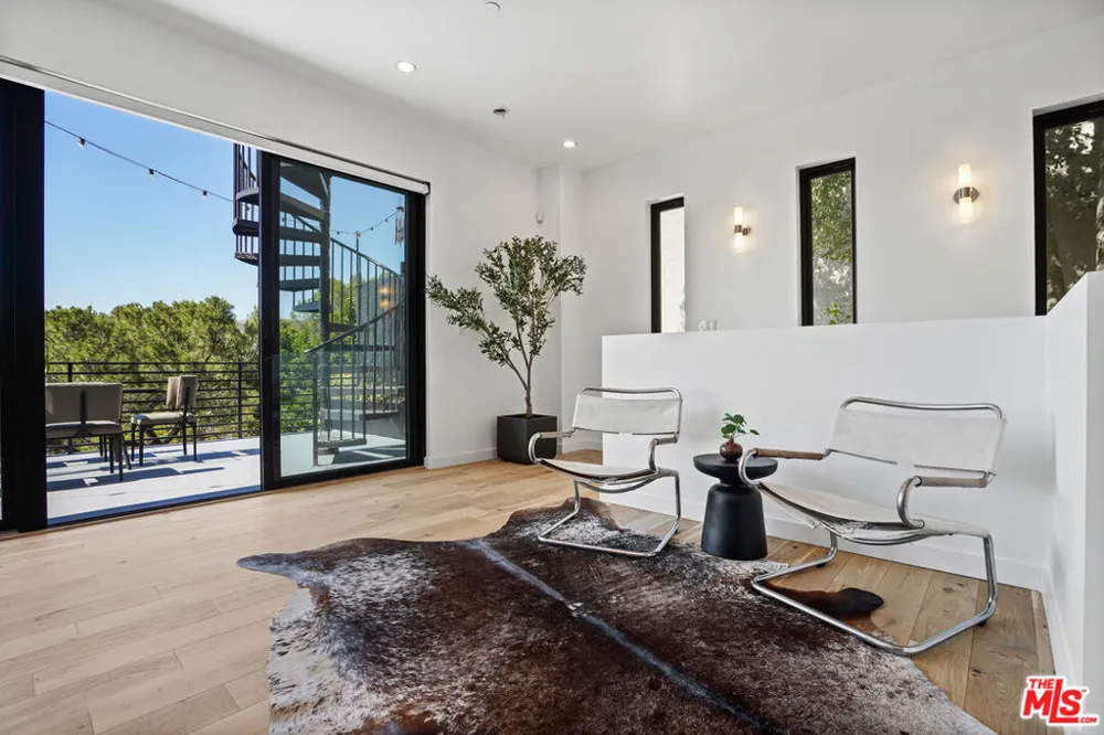 1349 Wildwood Drive Los Angeles, CA 90041